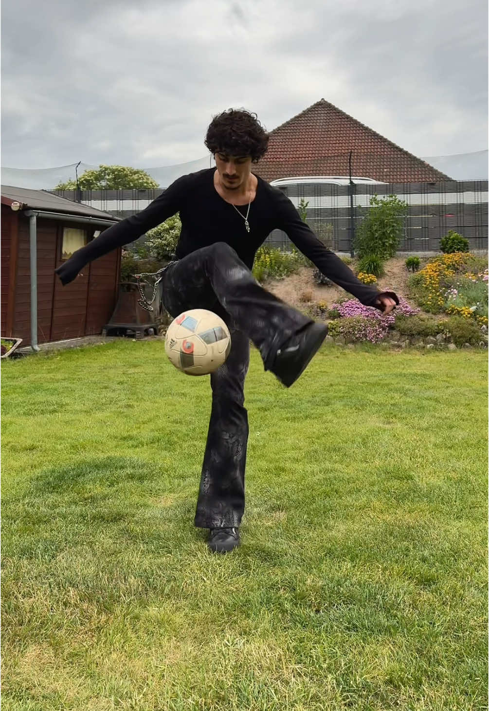 japanese archive x soccer??? ⚽️ #tornadomart #ifsixwasnine #14thaddiction #flaredjeans 