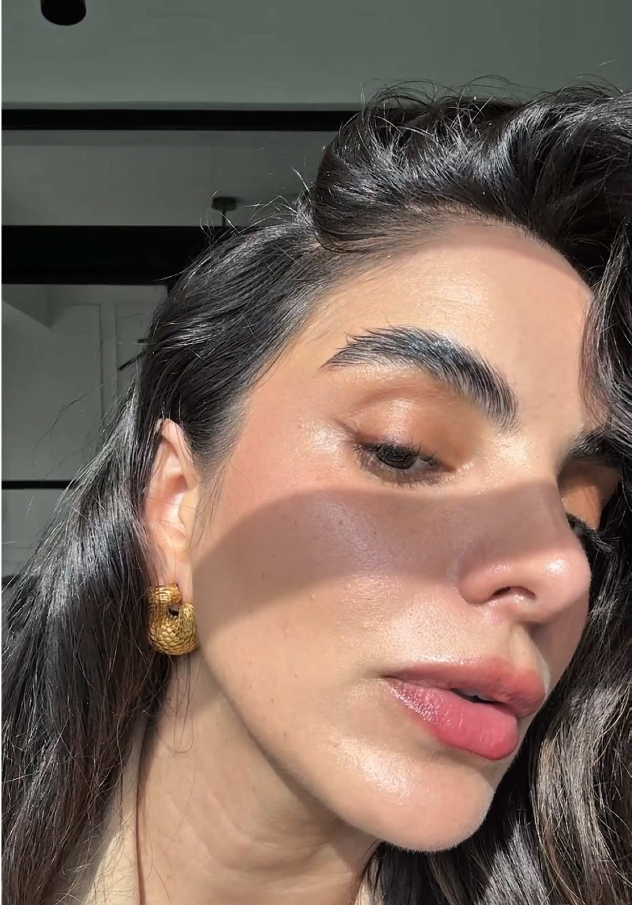 El summer BLUSH 🫶🏻✨🍉☀️ que nunca pensé que necesitaba #fyp #foryourpage #foryou #fashion  #FashionInspo #FashionTikToks #FashionStyle #grwm #Blush @Haus Labs by Lady Gaga #getreadywithme  #outfitcheck #Beauty #Hair #Longhair #curls #waves #brunette  #GlencyFeliz