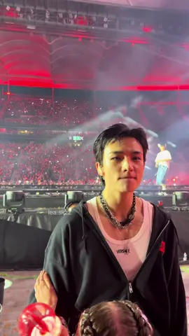 Still feels unreal, he’s so majestic🤍 #hyunjin #skz #straykids #straykidsconcert #dominATE  