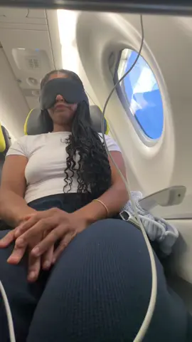 Slept like a baby because of this airplane head strap!  #travel #traveltiktok #airplane #airplaneheadrest #airplaneheadholder #neckpillow #travelpillow #airport #fyp #fypp #tiktokshop #tiktokshopfinds