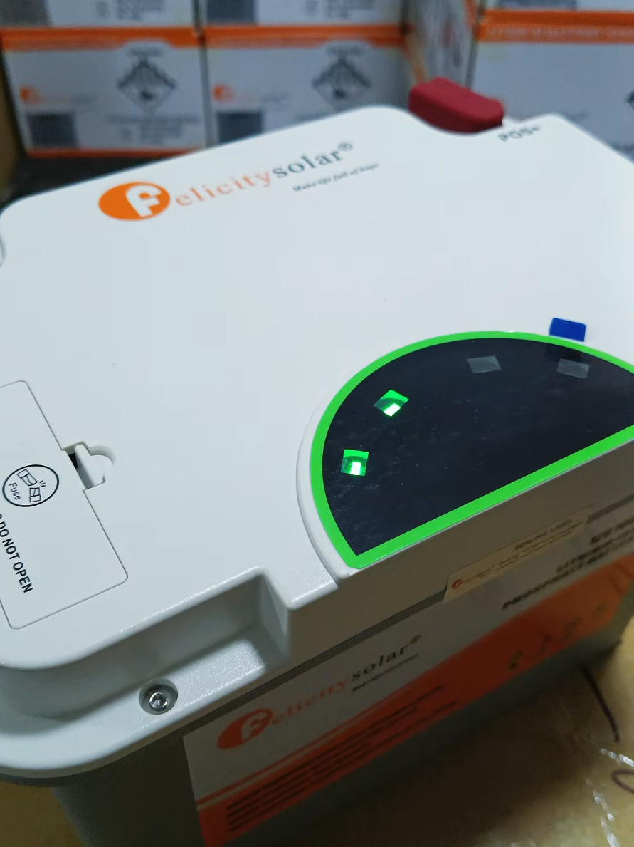 Baterías de litio Lifepo4 🔋⚡ 12V 100AH 12V 200AH Disponibles por tiempo limitado ⌛ #lifepo4 #litio #energia #felicitysolar #energiasolar 