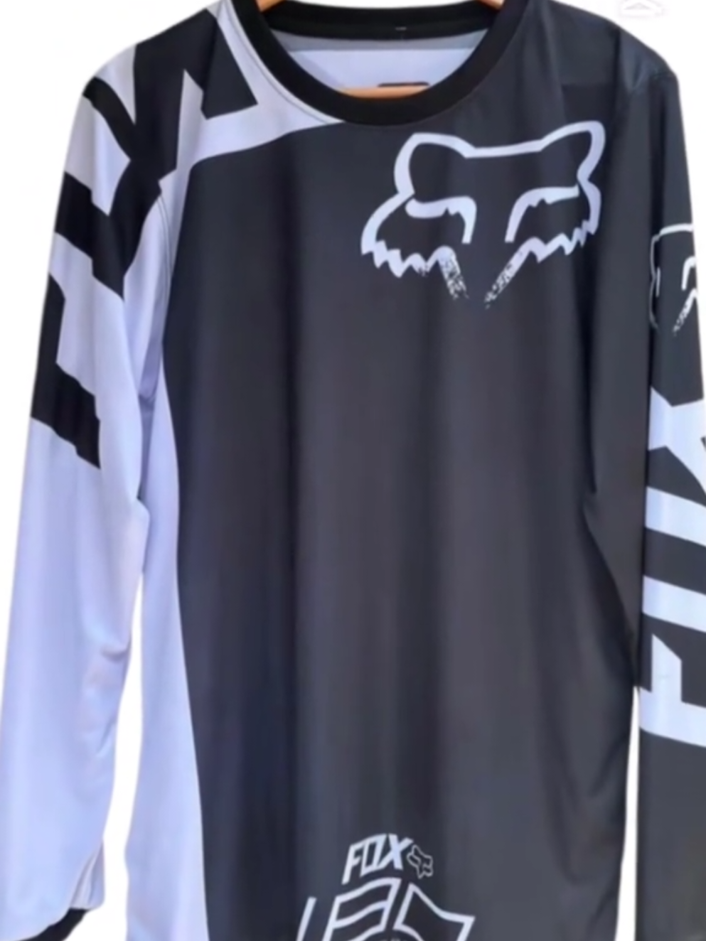 🔥 ¡NUEVA LLEGADA! 🔥 Mangalargas FOX estilo motocross 🏍️💨 🔹 Calidad pro 🔹 Diseños brutales 🔹 ¡Listas para la pista o la calle! 📦 Envíos a toda Bolivia y Argentina 🛒 Venta por mayor y menor 💥 ¡Pide ya y lleva el estilo de la velocidad! 💥 #Motocross #FoxRacing #Brumz #Asfalto  #Bolivia #Argentina #EstiloRider