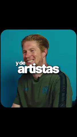 De Bruyne llega a Nápoles, la ciudad del fútbol, la cultura y los artistas. 🎭 🎨