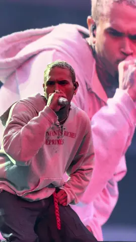 So how do we go back to normal life after this??? #chrisbrownofficial #chrisbrown #breezybowl #breezybowlxx #teambreezy #chrisbrowntour #stadiumtour #christophermauricebrown #hampdenpark #chrisbrownconcert #glasgow #breezy #chrisbreezy #chrisbrowntiktok #x @chrisbrownofficial 