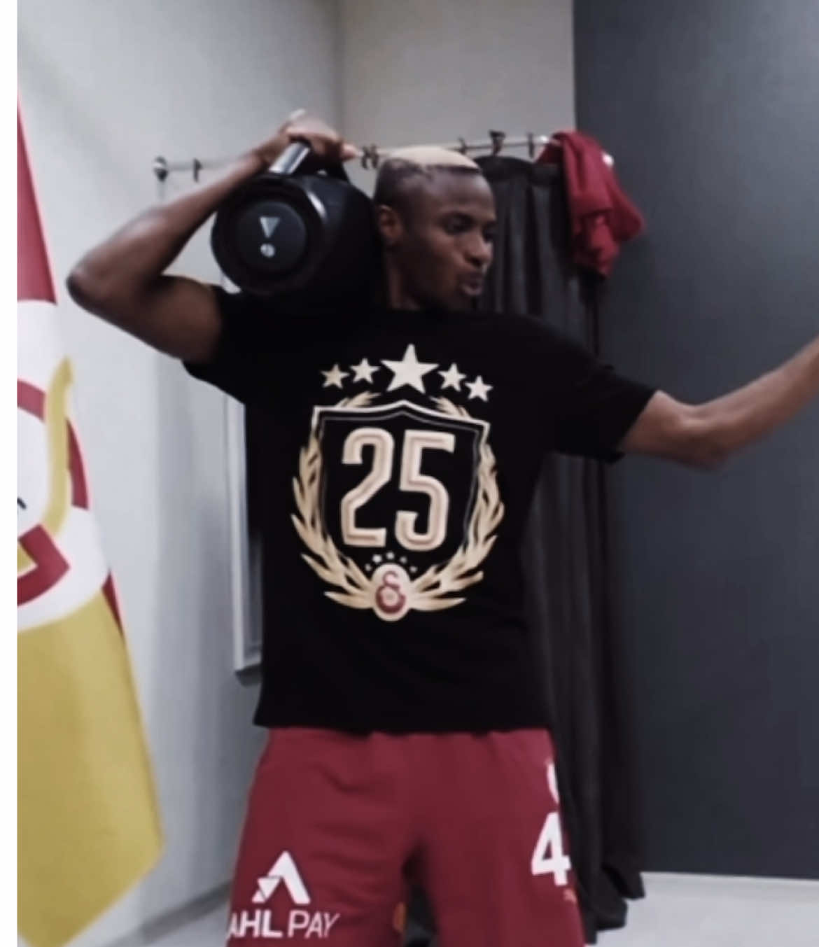 bitmiş #victorosimhen 