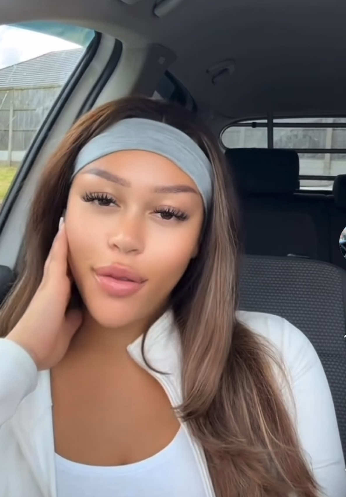 “why i’m i single” FOLLOW EMANJAQUES #fyp #reaction #opinion #uktiktok #makethisviral #ref #stitch #foryou #relatable 