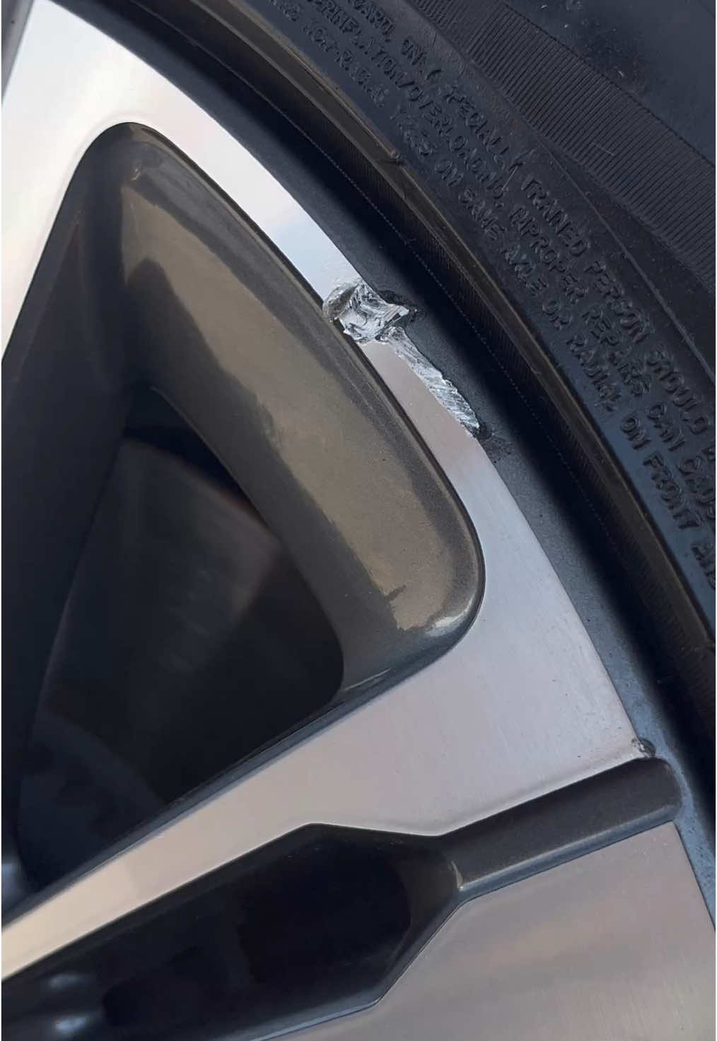 Two toned wheel repair