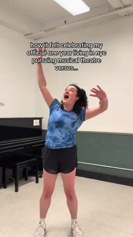 the last part BAHAHA 🤭😀😂 #theatreinfluencer #musicaltheatre #singers #theatretok #nycactor #microinfluencer 
