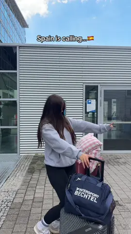 Yeahhhhhhh @lara #spain #vacation #baddie #trending #mallorca #fyppppppppppppppppppppppp 