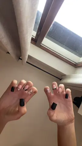 new nails!!! #gelx #nails 