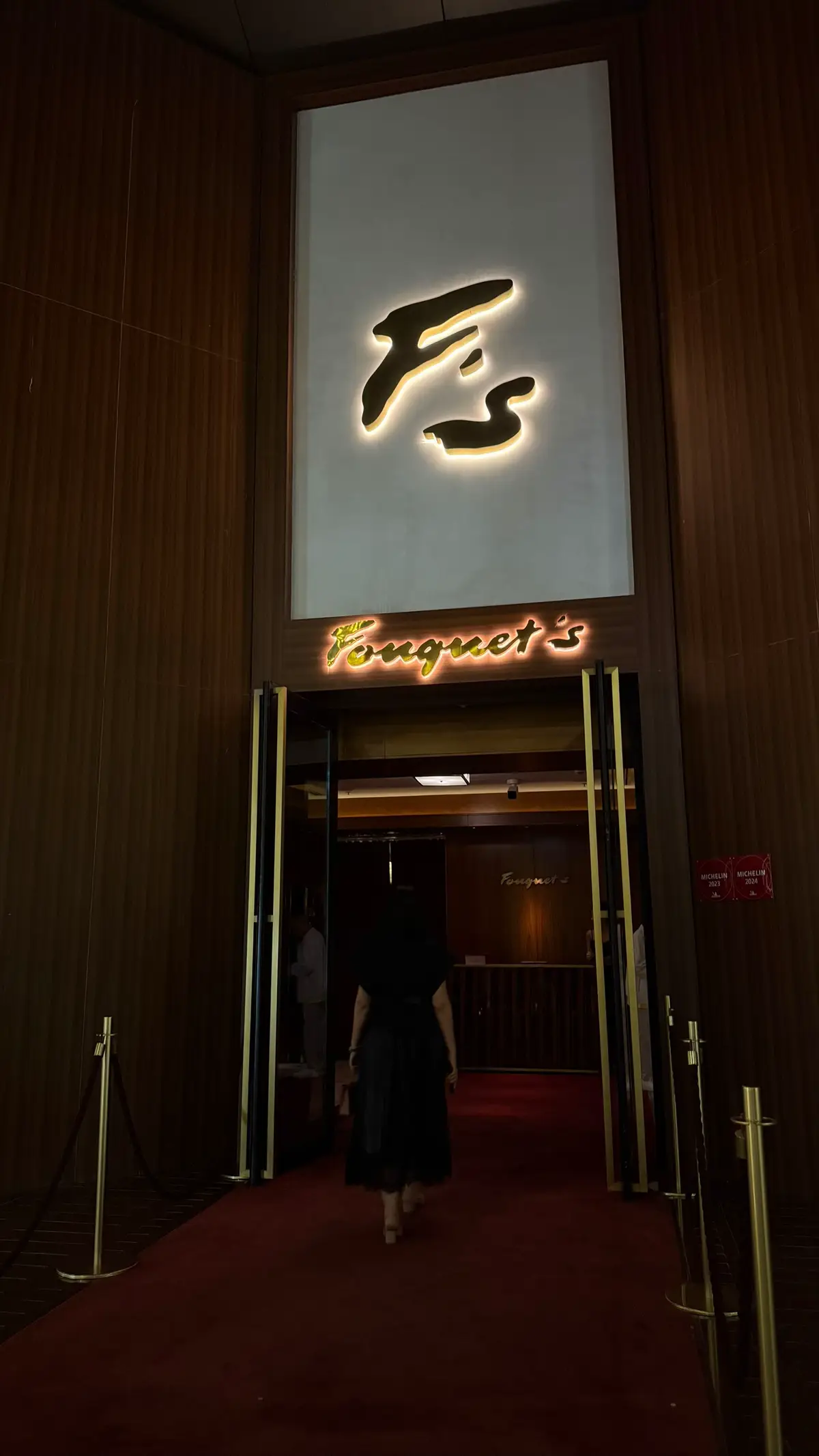 Back at my favorite restaurant 🖤 10/10 🍽️ #اكسبلور #عشاء #الشعب_الصيني_ماله_حل😂😂  #دبي🇦🇪 #شارقه🇦🇪 #dubai #explore #مطعم #foryou #j#