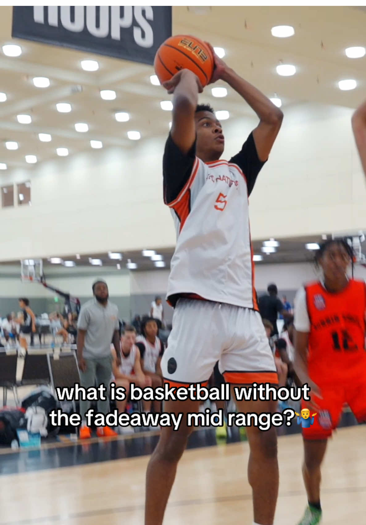 SGA brought the middy ngl💯 #fyp #aau #madehoops 