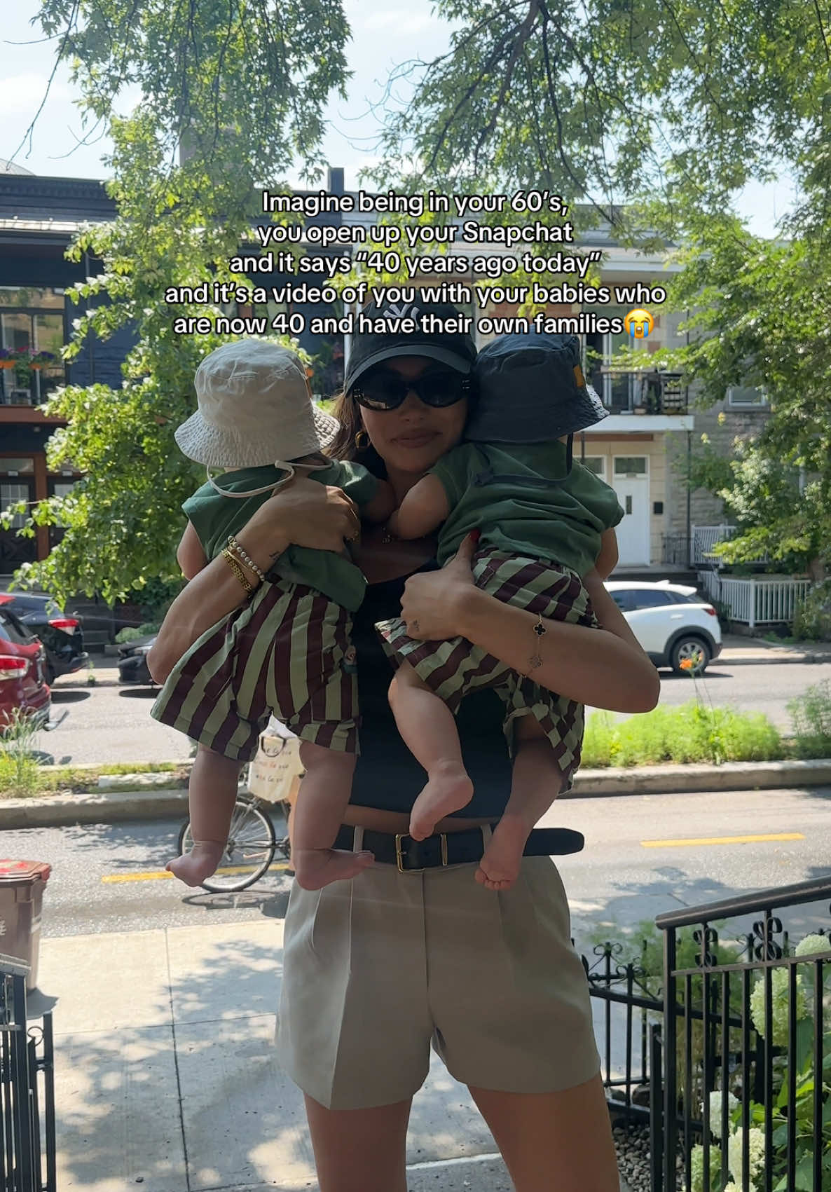 crying screaming😭