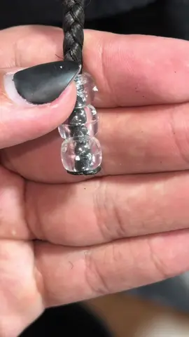 Finalização invisível de miçangas 👌🏽 Minha favorita… Fresh’n clean 🥶 ••  Aulas completas no Método - link na bio  Compre os Produtos que eu uso 👉🏽 link na bio 