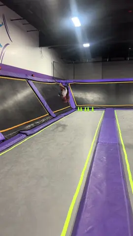 idk y I ain't jus do the freakin flip😭😭#fyp #viral #fail #funnyvideos #mihjasworld 