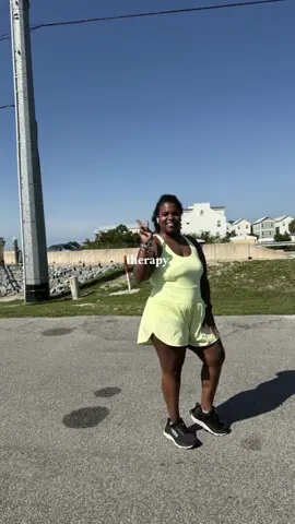 Struttin’ this bridge like it’s a runway 😎💅 Surf City ain’t ready for this trio! Beach breeze, toddler vibes, and sister slay 🏖️👣💁🏽‍♀️ #ServingLooksAndSand #BridgeBaddies #SurfCityScene #BeachWalkEnergy #mommyandthecrew 