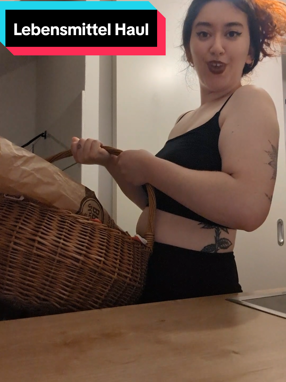 *achja und hab viel tofu hier ** und habe mir zwei tk pizzen von der lidl eigenmarke geholt, die waren hier aber zum Glück schon im tk  #lebensmittelhaul #vegan #vegantok #lebensmittel 