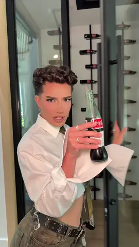 Coca Cola, HELLO! 