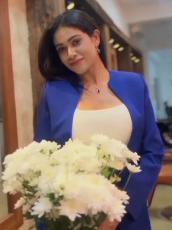 #Chulakshi #chulakshiranathunga #foryou #srilanka #fyp #hanashafa 