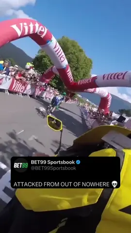 An unsuspecting Adam Yates was wiped out after a giant inflatable fell with 1⃣ kilometre to go! #biking #TourDeFrance #funny #fail