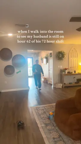 Walked in and walked right back out #firefighter #firefightertiktok #firefightersoftiktok #firefightersoftiktok🔥🚒👍 #firewifelife #firewife #firefighterwife #trend #catwalk 