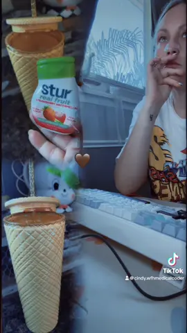 What’s your favorite to stay hydrated all day while working from home??? This is mine @stur #stur #wfh #cpc #ccs #wfh #coder #medicalcoding #medicalcoder #workfromhomelife #workfromhome #crc #hydrate 