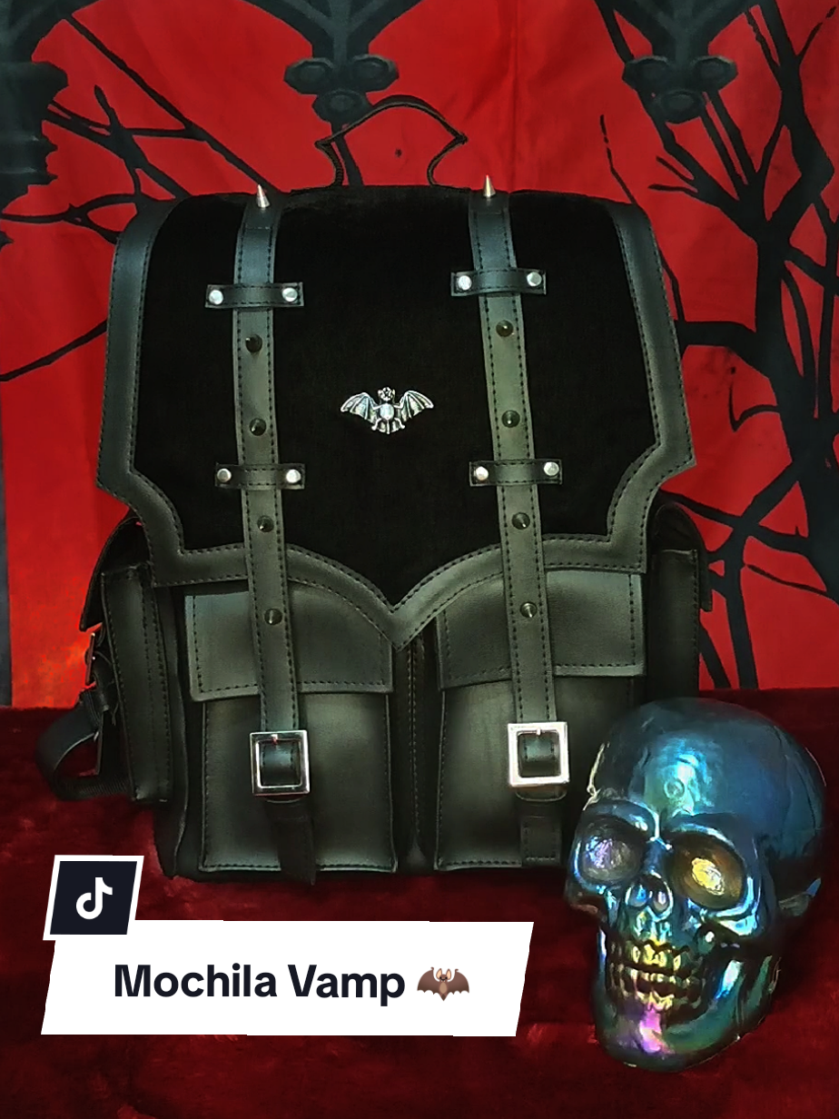 Tu mochila favorita tiene vida propia 🦇✨ #stopmotion #goth #gothic #satisfying #viral #fyp #gothbag  #alternative #mochila 