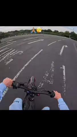 #fyp #lucky #viral #viralvideo #crazy #🙏🏽 #😱 #foryou #🤯 #anotherlife #😮 