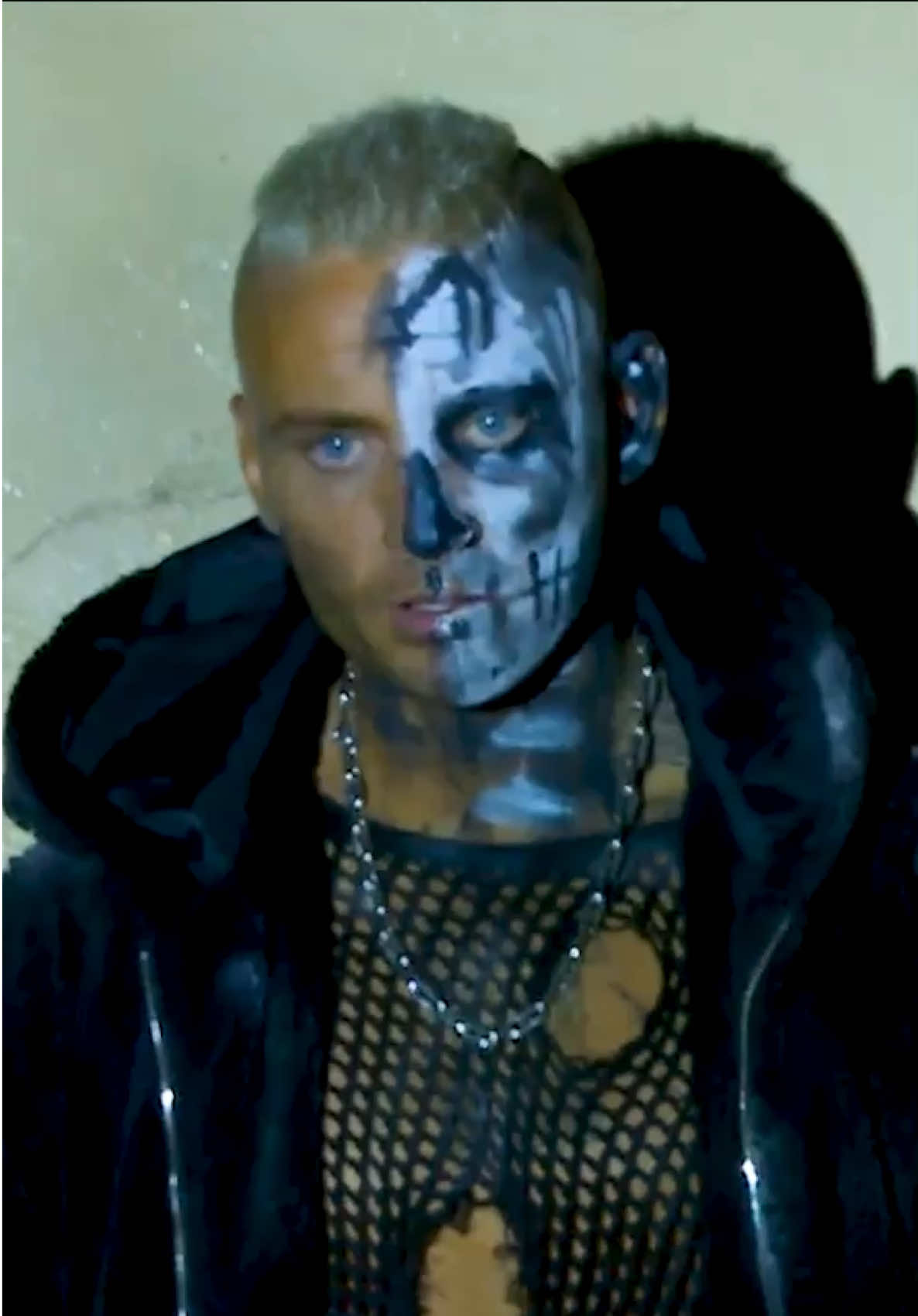 Jon Moxley didn’t expect to see Darby Allin — and it cost him! 