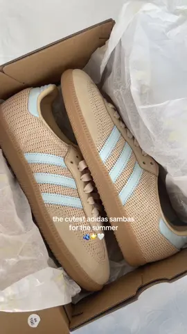 and they were only 80$😫 @adidas #adidas #adidasshoes #samba #adidassamba #girly #musthaves #summershoes #fyp #viral #trendy #fashion #fashiontiktok #fashiontok #fashioninspo 
