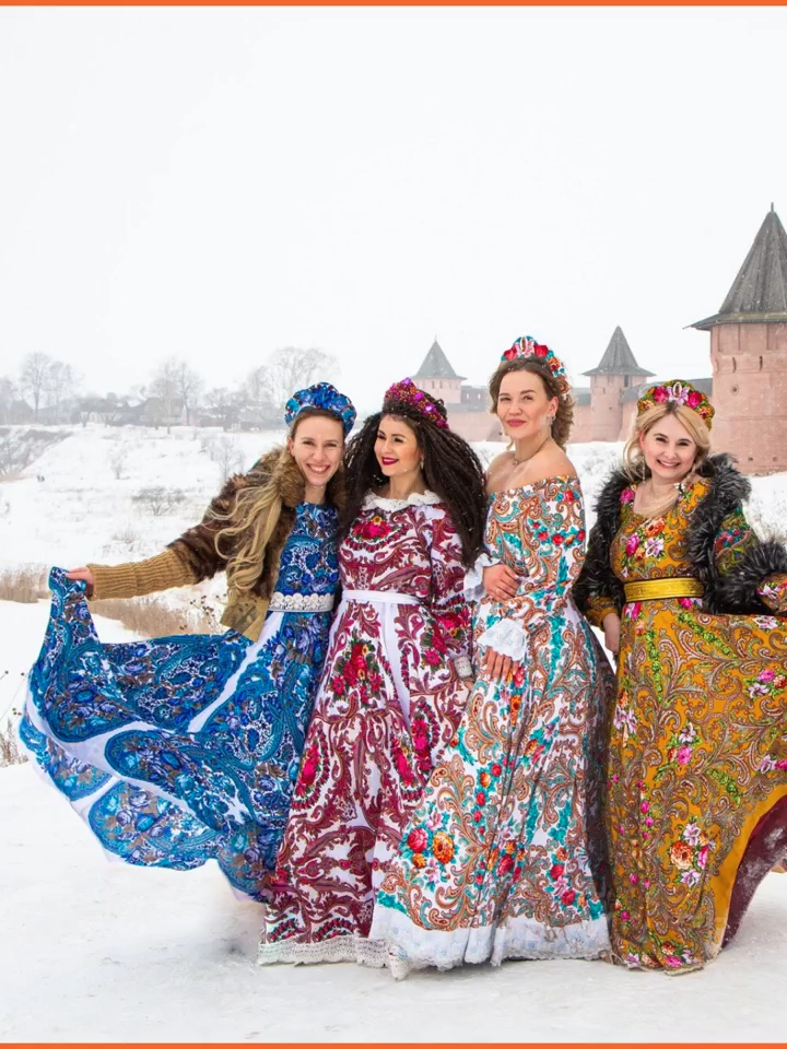 #Kazakhstan：#Köýnek #World #Tradition #EthnicCostumes #Fashion #Clothing