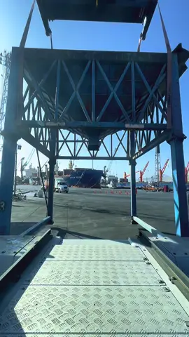 Puerto Salaverry-Trujillo ☀️ #reachstacker #puerto