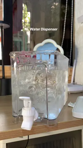 sobrang convenient nito gamitin perfect ilagay sa ref also perfect rin pang outdoor! #waterdispenser #dispenser #drinkdispenser #fyp #viralvideo #tiktotrending 
