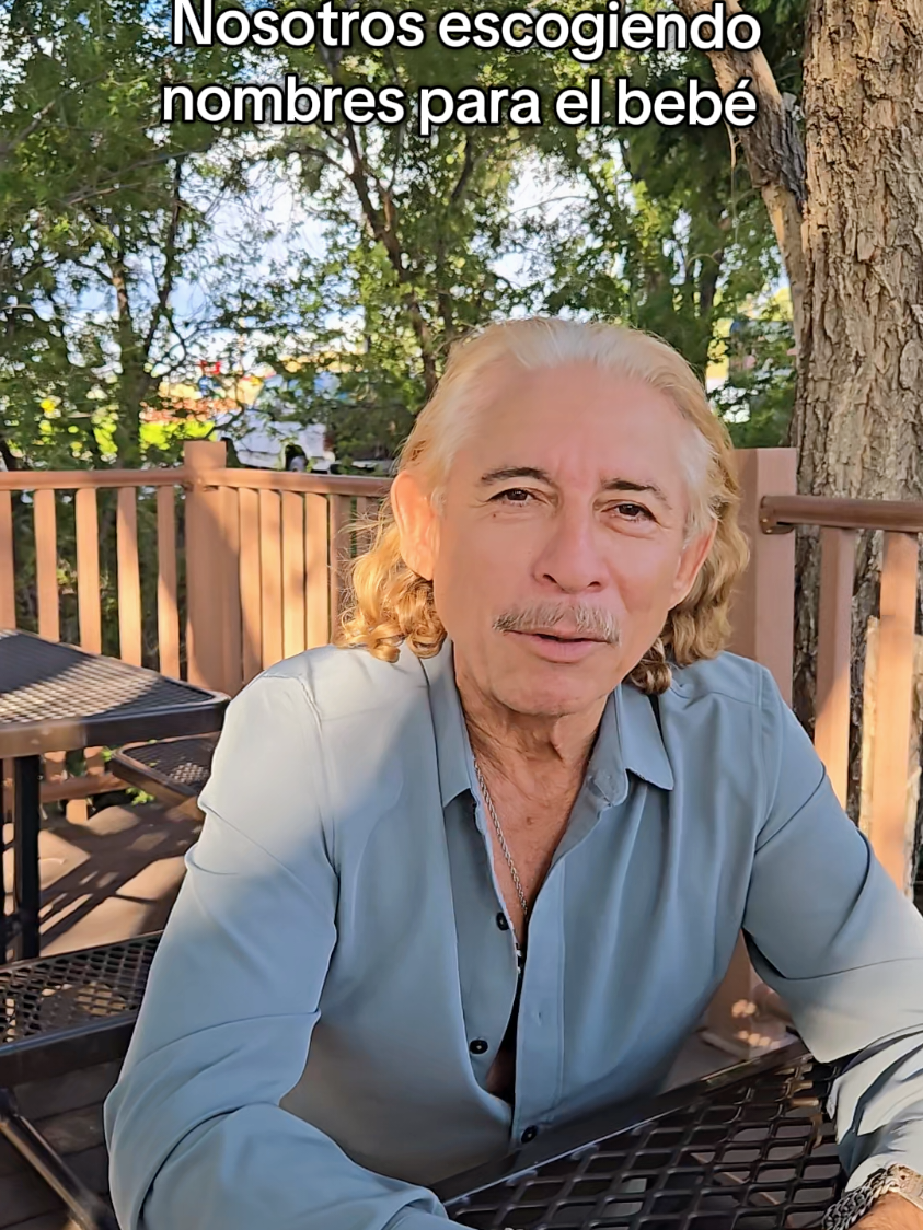 Por eso es que aun no tenemos un nombre para el bb, ya sea niño o niña😩🤣 #nombres #fypシ゚viral🖤tiktok #embarazotiktok #noviosgoals #fypage #humortiktok @🌹👑Rey&Maria👑🌹 