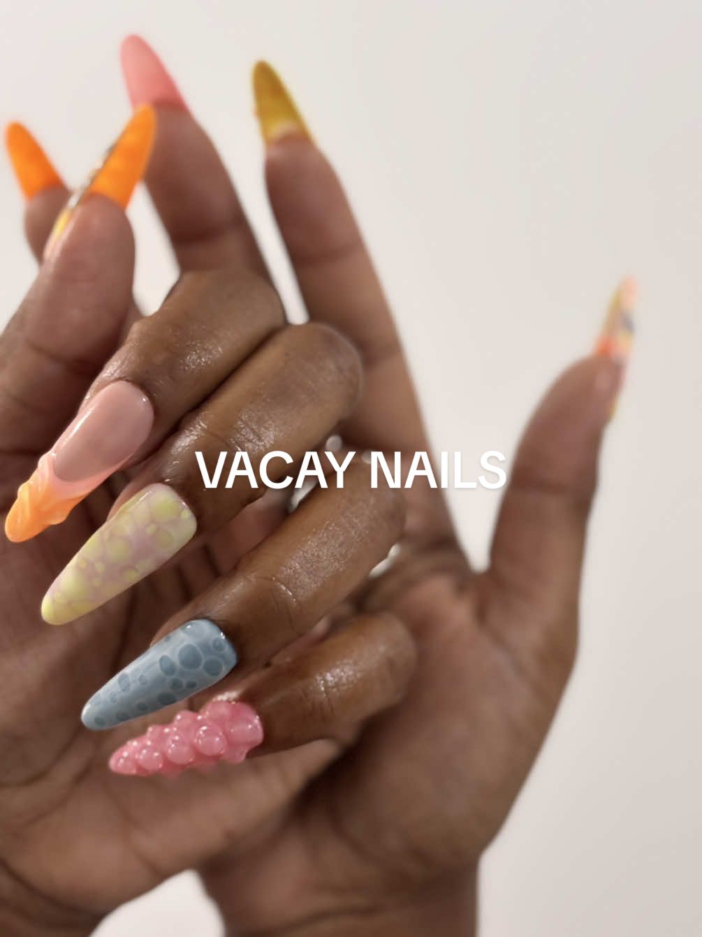Vacay Pressies Are The Best Pressies from THEPRESSIEPLUG on IG #pressonnails #nailday #nailart #almondnails #newnails 