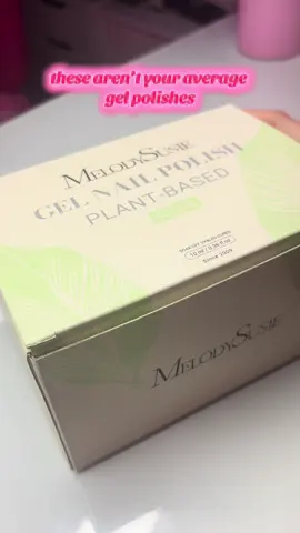 @melodysusie #gelpolish #melodysuisie #plantbasedgel