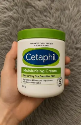 PROMO GILA CETAPHIL! ✨🧴 Untuk kamu yang punya kulit kering, sensitif, atau cuma pengen tampil glowing sehat 💧💚 📦 Cetaphil Moisturizing Cream 453g ✅ Dengan Minyak Bunga Matahari 🌻 ✅ Vitamin E & Minyak Almond 🌰 ✅ Cocok untuk semua jenis kulit! ✅ Melembapkan hingga 48 JAM 🔒 💸 Harga Normal: Rp665.500 🔥 Sekarang CUMA: Rp257.900 (-61%!) 🎯 Stok terbatas! Klik sekarang sebelum kehabisan! #CetaphilID #MoisturizerTerbaik #SkincareRoutine #KulitSehat #PromoSkincare #CetaphilCream #diskonskincare 