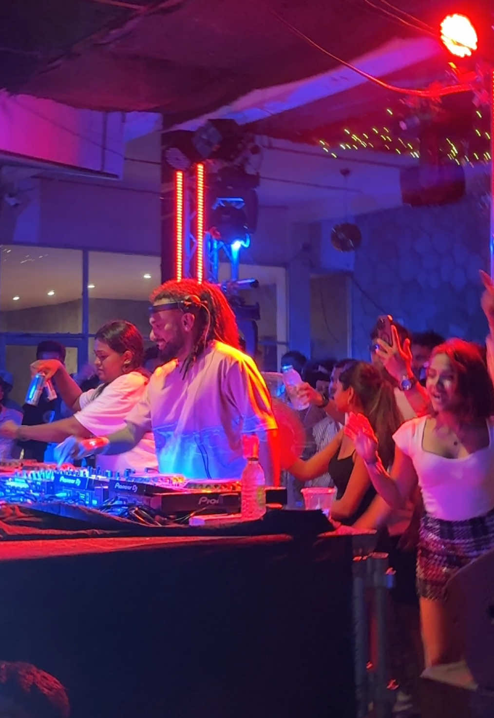 What a drop 😭🪭 @Echo Daft ( official )  INTERSTELLAR  #fyp #echodaft #closingset #interstellar #progressive #undergroundmusic #ceynorrestaurant #cmb 