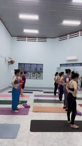 #tiktoklive #livehighlights #yoga 