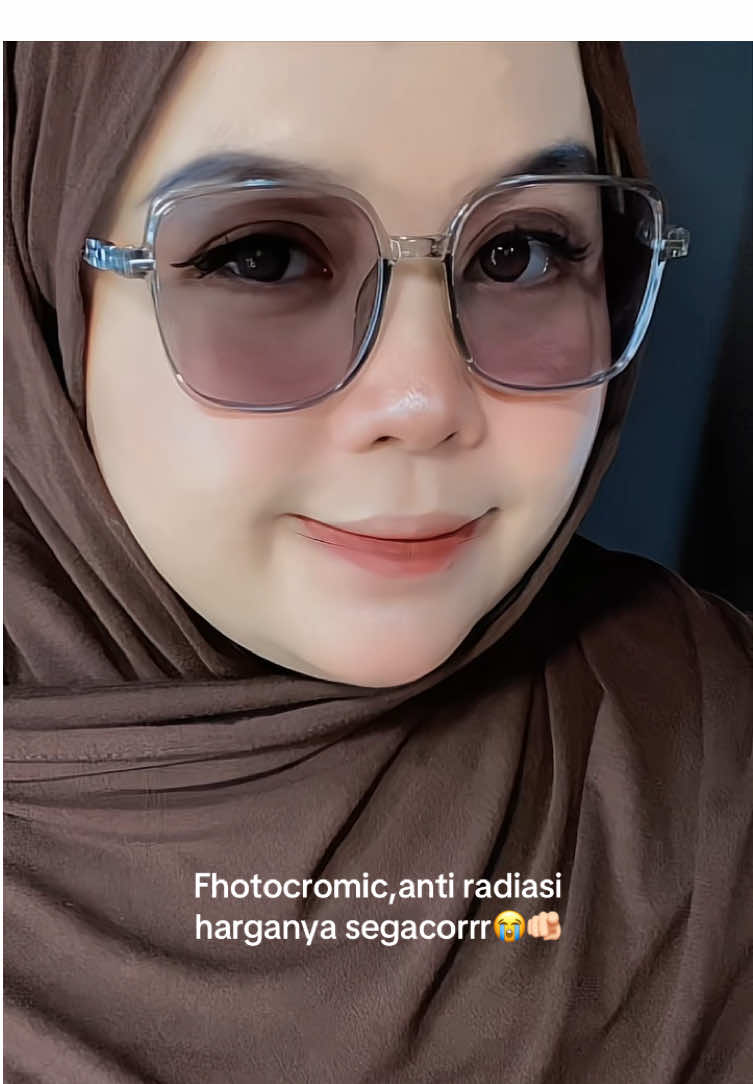 Segacorrr ini memang😭🤍 #kacamataphotocromic #kacamata #kacamataantiradiasi #4u 