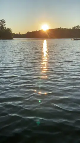 It was a beautiful evening on the water 🌊 #paddleboardyoga 