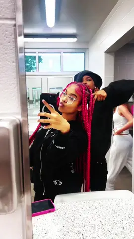 #wlw #coupleoftiktok #stud #fem #chicago #chicagotiktok #couplegoals #fyppppppppppppppppppppppp 