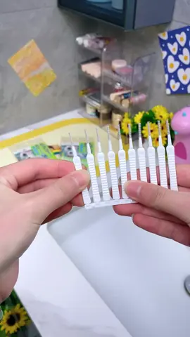 Bàn chải nhỏ vệ sinh lỗ điện thoại/ bàn phím/ đầu vòi hoa sen