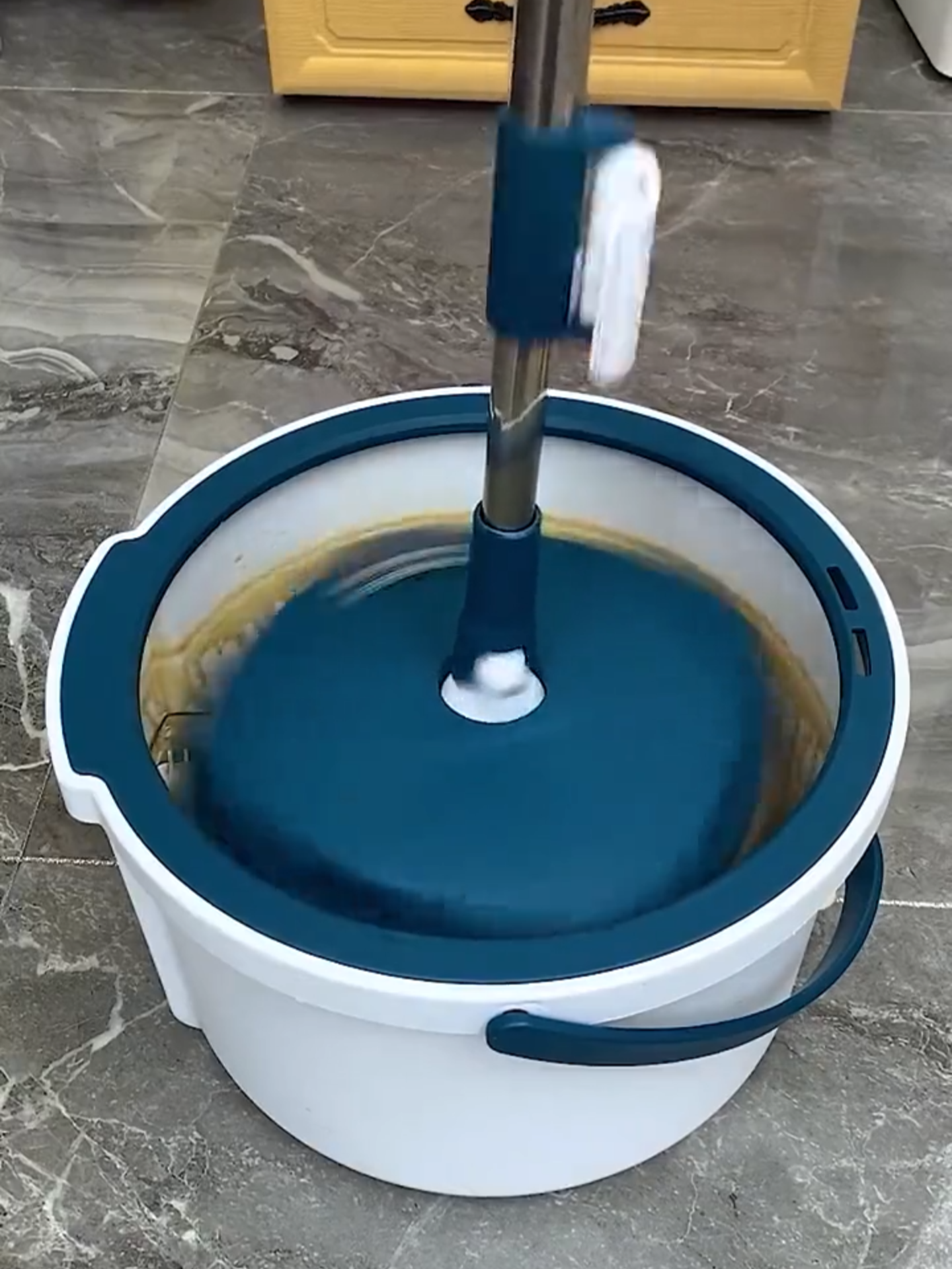 chổi lau nhà xoay 360 độ. #dogiadungtienich #giadungtienich #choilaunha #choilaunhathongminh