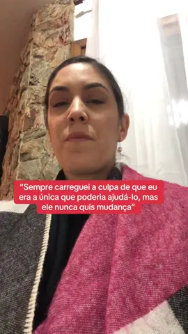 “Sempre carreguei a culpa de que eu era a única que poderia ajudá-lo, mas ele nunca quis mudança” #adicção #codependencia #dependenciaquimica #dependenciaemocional #dependentequimico #codependente 