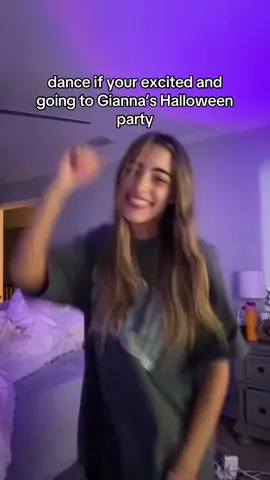 my fav person is running the influencer parties @gianna ❤️ #halloween 