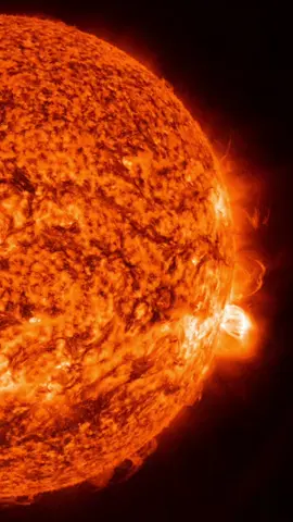 This is the sun... #space #solarflare #heliophysics  📸 NASA/Scientific Visualization Studio