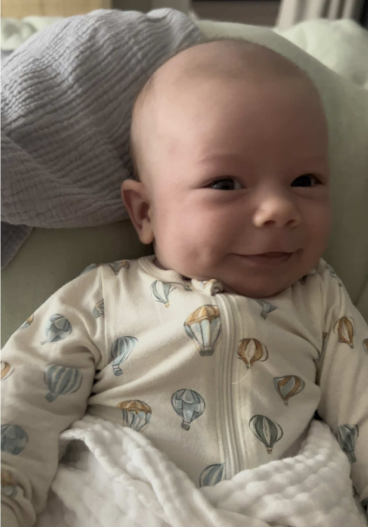 He tried his best fr #newborn #babyboy #postpartum 