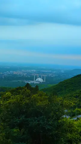 beauty Of Margla hils Islamabad ❤️  . . . . . . . . mountain,Margllahills , pahar, evening, sunset, atifaslam, weather, . . . . . . #viralvideo #fyp #foryou #islamabadbeautyy0 #trending #Islamabad #ghoomopakistan 