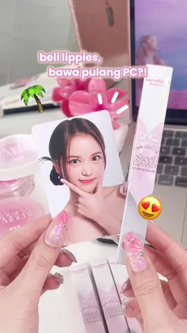 Beli lippies dapet photocard? Yup! setiap pembelian Star Glazing Steel Lipcerin, kamu bisa dapat PC BNB X Hearts2Hearts lho! 🤩💗 Yuk temukan PC bias Hearts2Hearts kesayangan kamu 🫶🏻🩷🩵 #barenbliss #barenblissID #JoyfulCleanBeauty #barenblissxHearts2Hearts 
